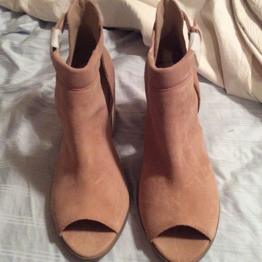 New without box Sole Society Bootie Sandals 9.5